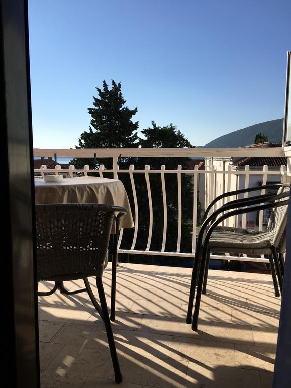 Apartments Upitnik Herceg Novi Exterior photo