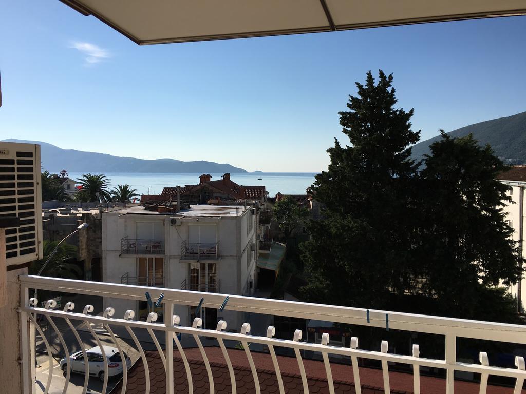Apartments Upitnik Herceg Novi Exterior photo