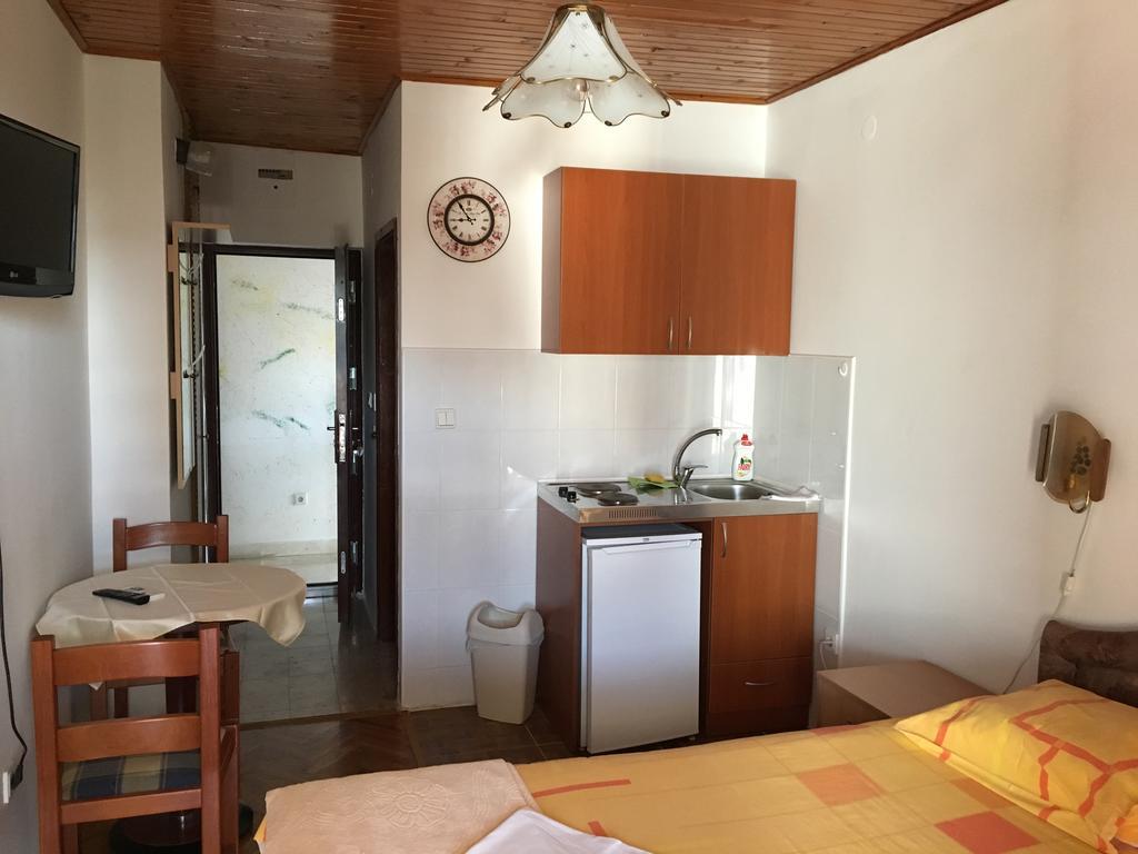 Apartments Upitnik Herceg Novi Exterior photo