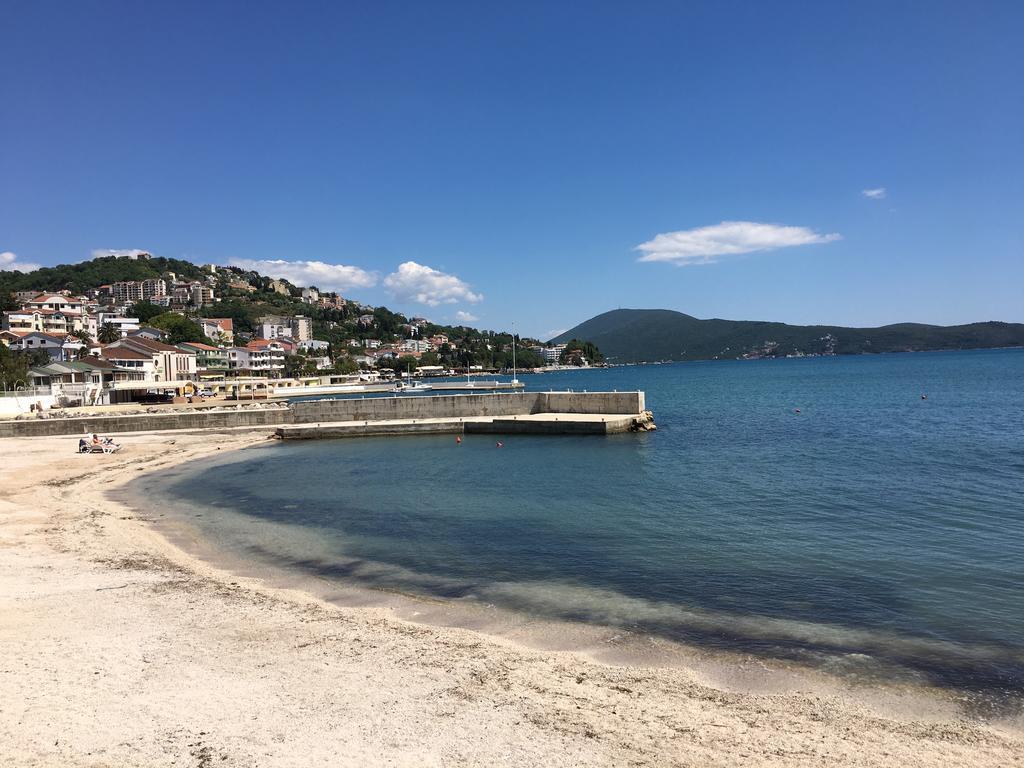 Apartments Upitnik Herceg Novi Exterior photo